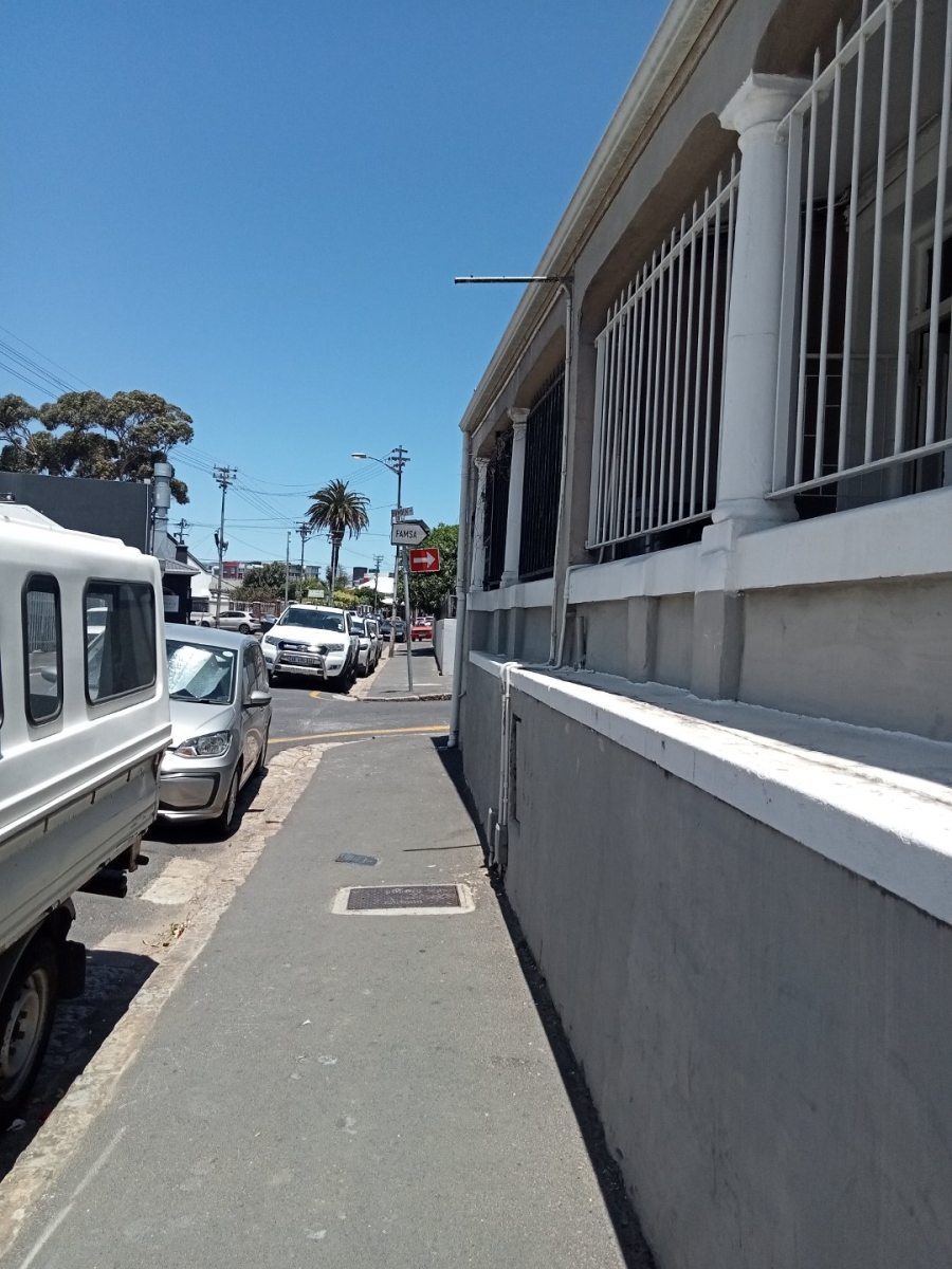 To Let 1 Bedroom Property for Rent in Observatory Western Cape